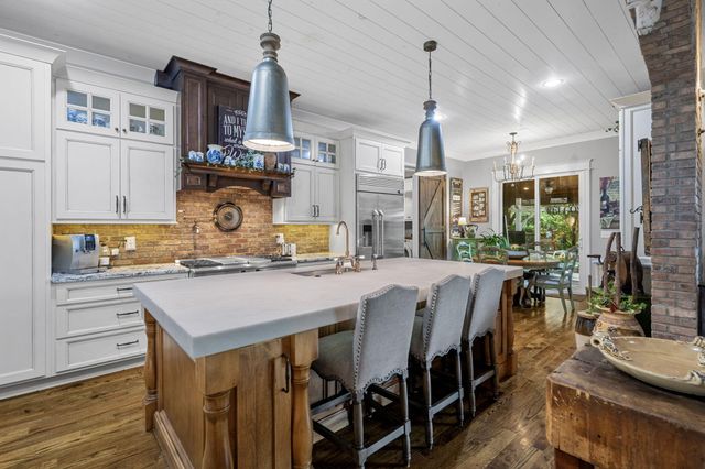 7890 Lexsaturno Lane, Ooltewah, TN 37363