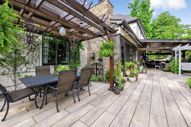 7890 Lexsaturno Lane, Ooltewah, TN 37363