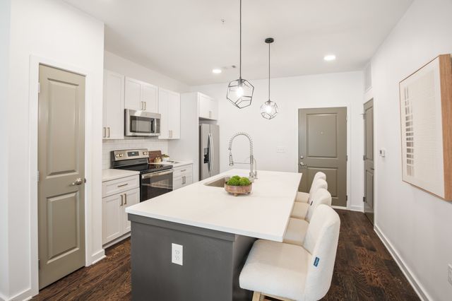 1677 54th Ave N Apt 124, Nashville, TN 37209