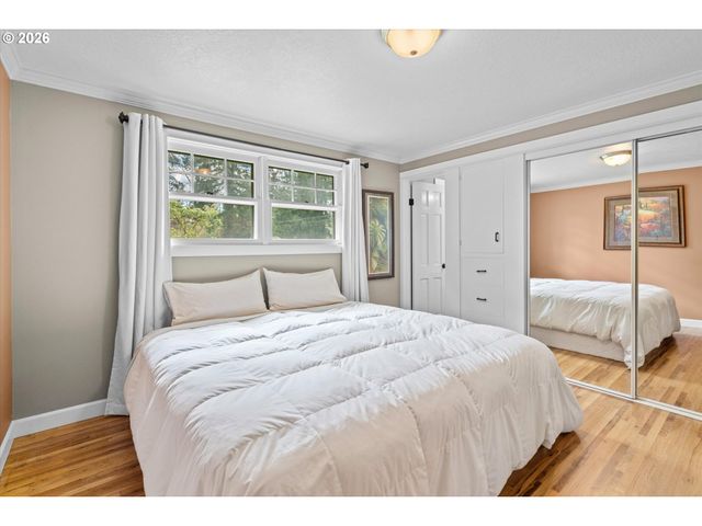 17555 DEEMAR Way, Lake Oswego, OR 97035