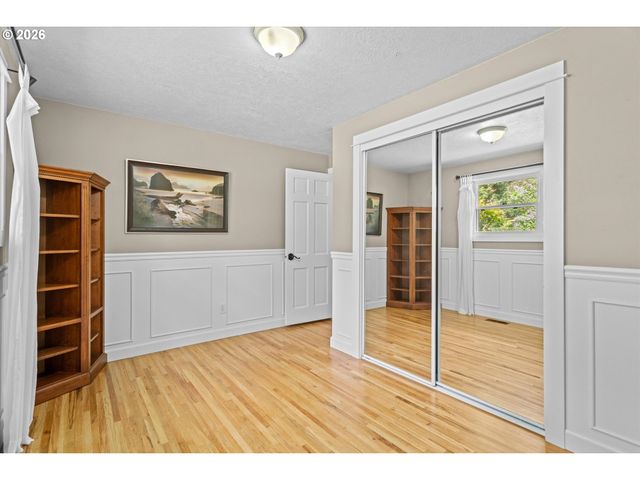 17555 DEEMAR Way, Lake Oswego, OR 97035