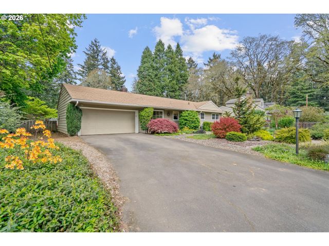 17555 DEEMAR Way, Lake Oswego, OR 97035