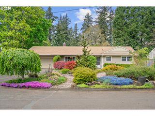 17555 DEEMAR Way, Lake Oswego, OR 97035
