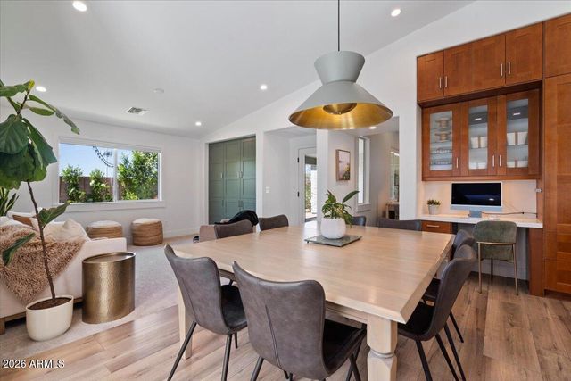 532 N FALCON Drive, Gilbert, AZ 85234