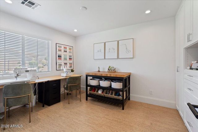 532 N FALCON Drive, Gilbert, AZ 85234