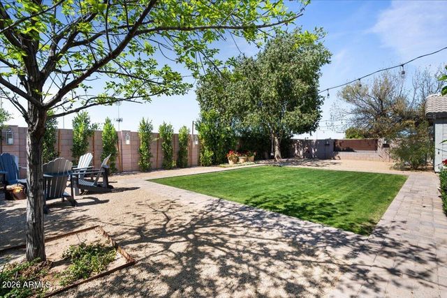 532 N FALCON Drive, Gilbert, AZ 85234
