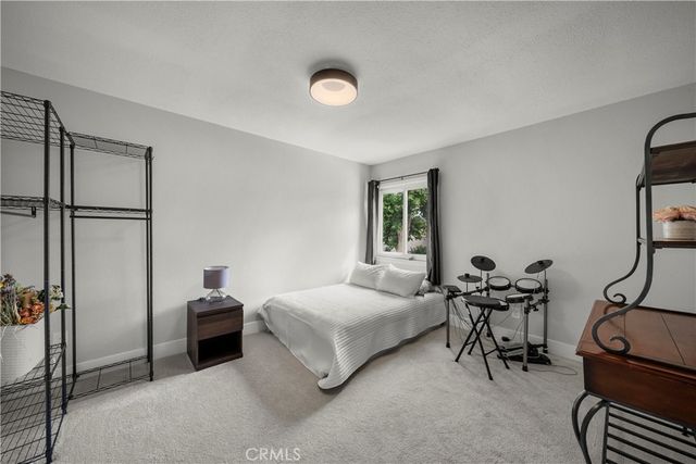 28347 Connie Court, Canyon Country, CA 91387