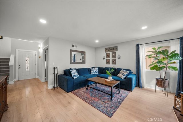 28347 Connie Court, Canyon Country, CA 91387