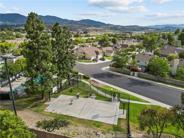 28347 Connie Court, Canyon Country, CA 91387
