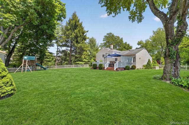 2435 Susan Court, Yorktown Heights, NY 10598