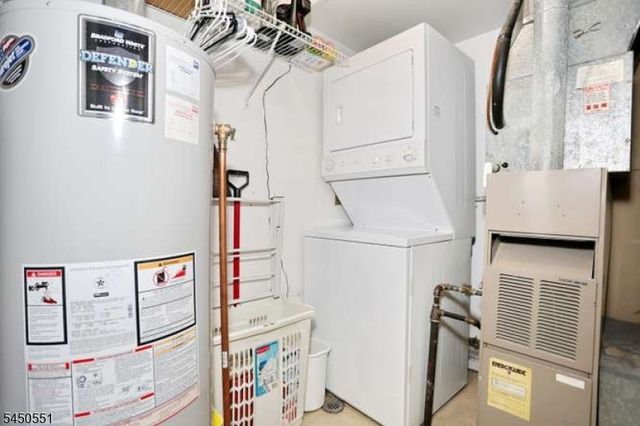 101 Quartz Ln 101, Paterson City, NJ 07501