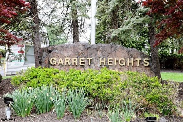 101 Quartz Ln 101, Paterson City, NJ 07501