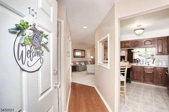 101 Quartz Ln 101, Paterson City, NJ 07501