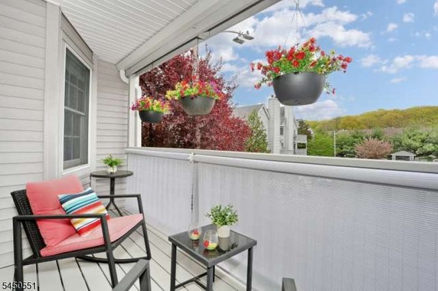 101 Quartz Ln 101, Paterson City, NJ 07501