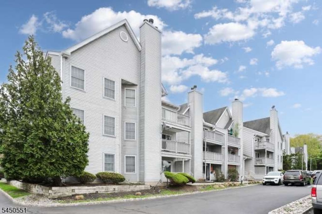 101 Quartz Ln 101, Paterson City, NJ 07501 — photo 2