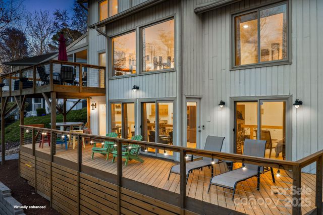 9044 Spanish Wells Court, Tega Cay, SC 29708