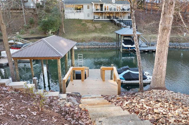 9044 Spanish Wells Court, Tega Cay, SC 29708