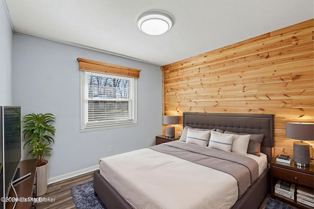 7608 Lesane Dr, Louisville, KY 40214