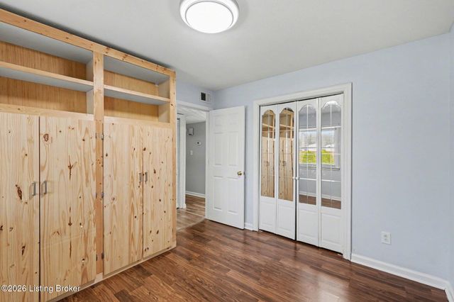 7608 Lesane Dr, Louisville, KY 40214