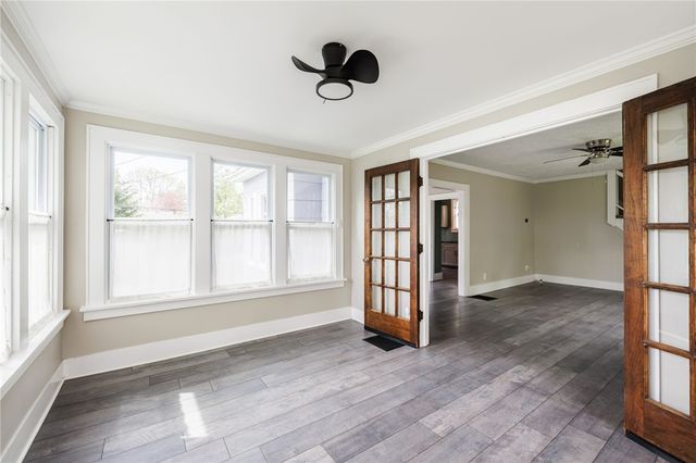 29 West Boulevard Parkway, Rochester, NY 14612