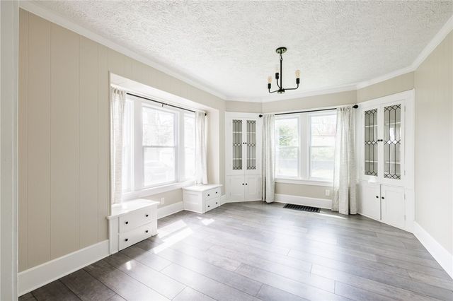 29 West Boulevard Parkway, Rochester, NY 14612