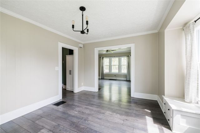 29 West Boulevard Parkway, Rochester, NY 14612