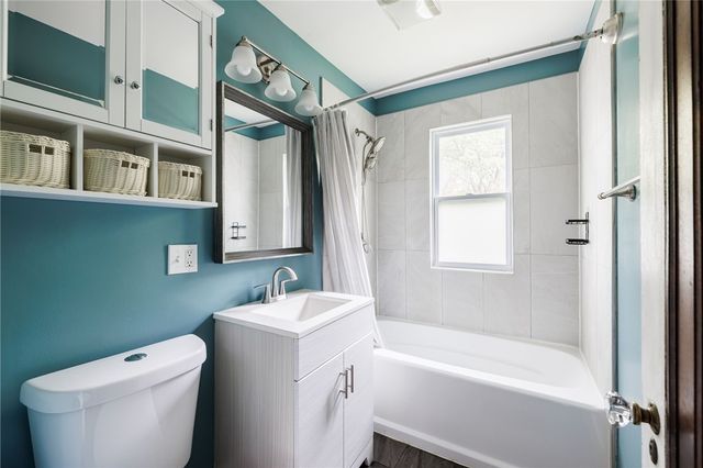 29 West Boulevard Parkway, Rochester, NY 14612
