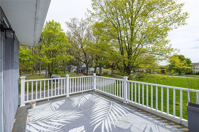 29 West Boulevard Parkway, Rochester, NY 14612