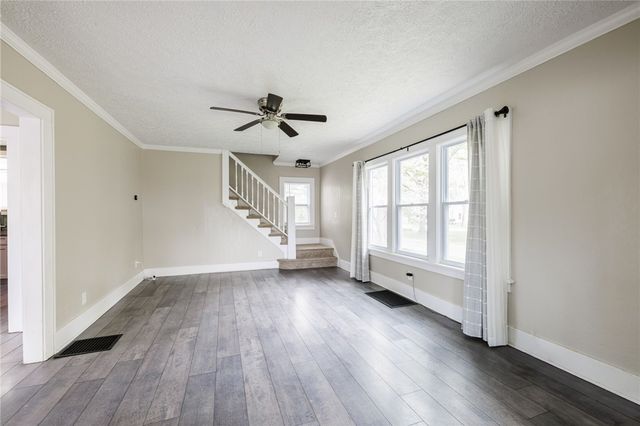 29 West Boulevard Parkway, Rochester, NY 14612