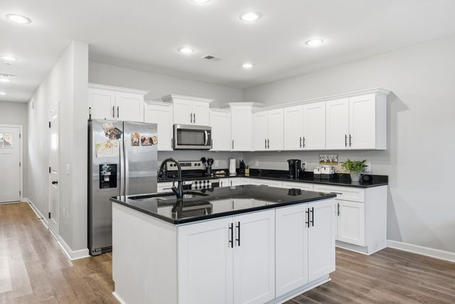 1279 Bluebird Rd, Lebanon, TN 37087