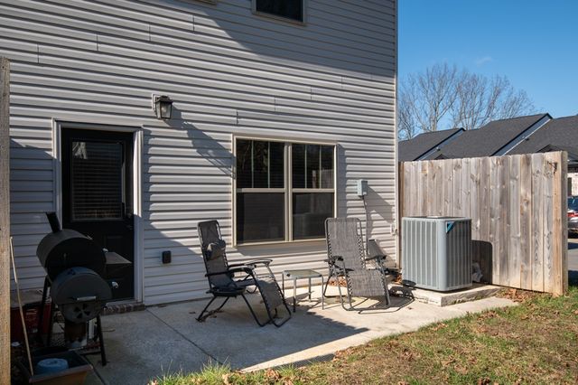 1279 Bluebird Rd, Lebanon, TN 37087