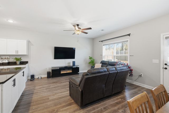 1279 Bluebird Rd, Lebanon, TN 37087