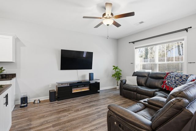 1279 Bluebird Rd, Lebanon, TN 37087