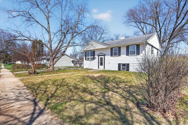 2043 Linway Drive, Beloit, WI 53511