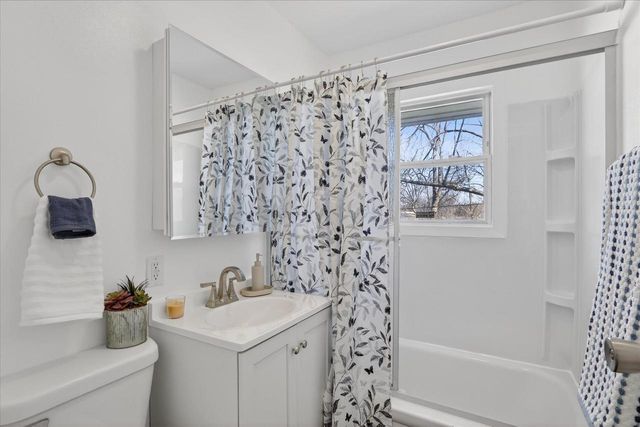 2043 Linway Drive, Beloit, WI 53511