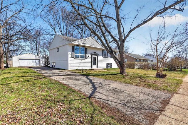2043 Linway Drive, Beloit, WI 53511