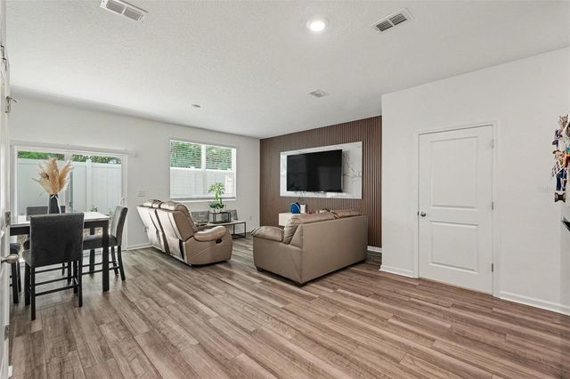 6203 DAERR RIDGE STREET, Zephyrhills, FL 33542