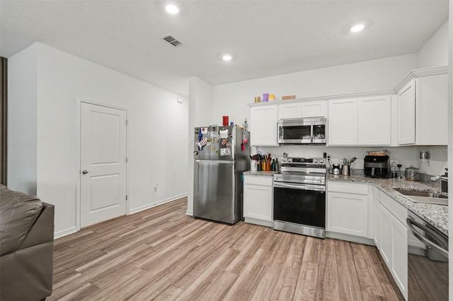 6203 DAERR RIDGE STREET, Zephyrhills, FL 33542