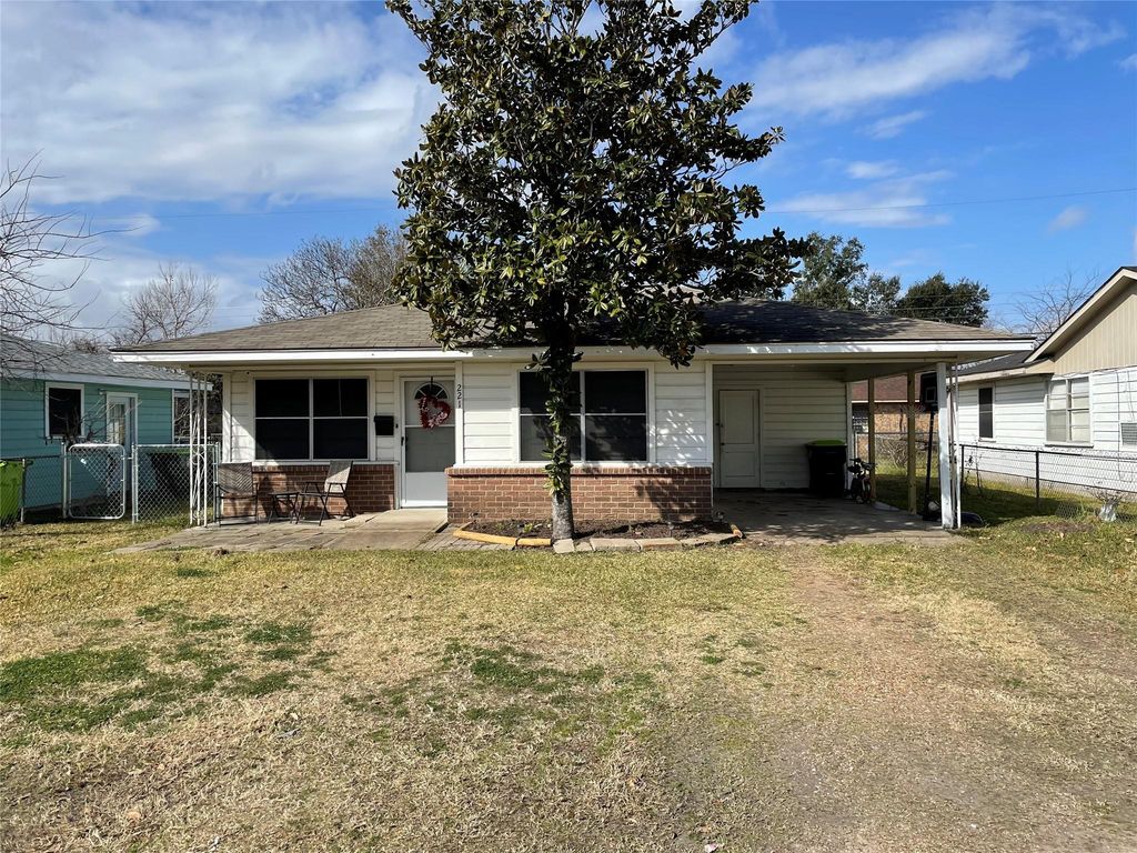 221 Rochelle, Richmond, TX 77469