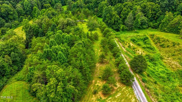 201 Early Branch Road, Rogersville, TN 37857