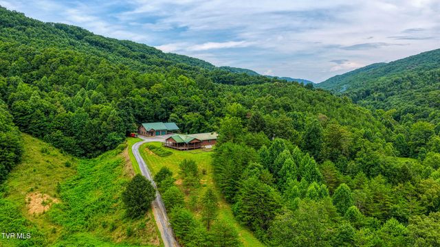 201 Early Branch Road, Rogersville, TN 37857