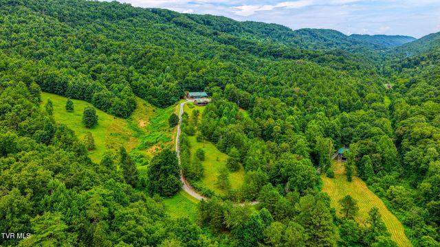 201 Early Branch Road, Rogersville, TN 37857
