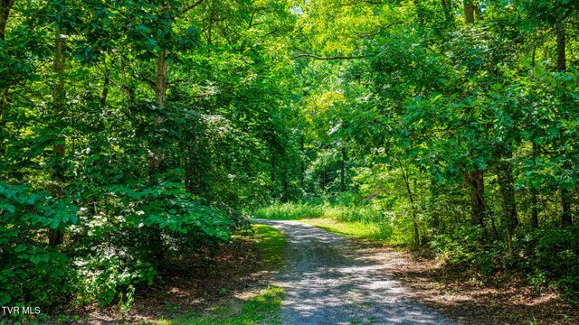 201 Early Branch Road, Rogersville, TN 37857