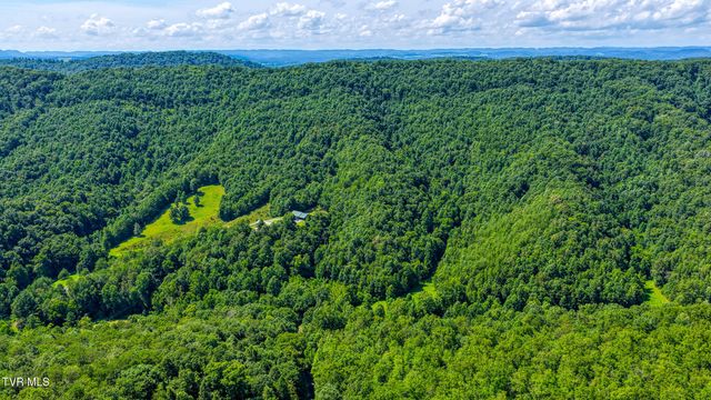 201 Early Branch Road, Rogersville, TN 37857