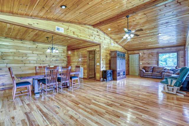 201 Early Branch Road, Rogersville, TN 37857