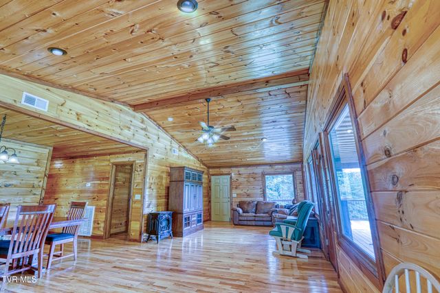 201 Early Branch Road, Rogersville, TN 37857