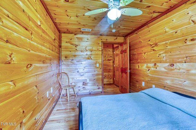 201 Early Branch Road, Rogersville, TN 37857