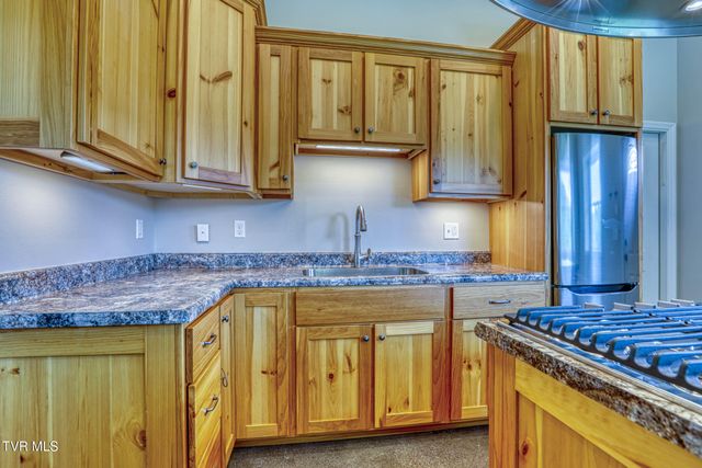201 Early Branch Road, Rogersville, TN 37857