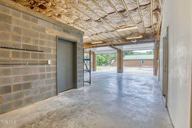 201 Early Branch Road, Rogersville, TN 37857