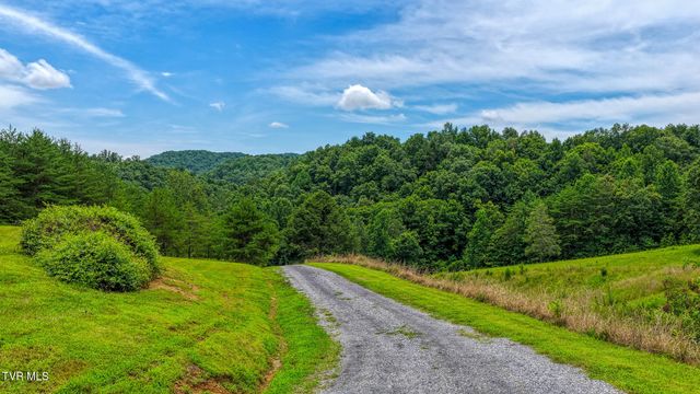 201 Early Branch Road, Rogersville, TN 37857